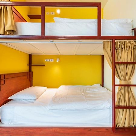 Scala Hostel Бангкок Екстер'єр фото